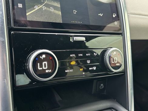 Used 2021 Land Rover Discovery S R-Dynamic AWD/4WD image 55