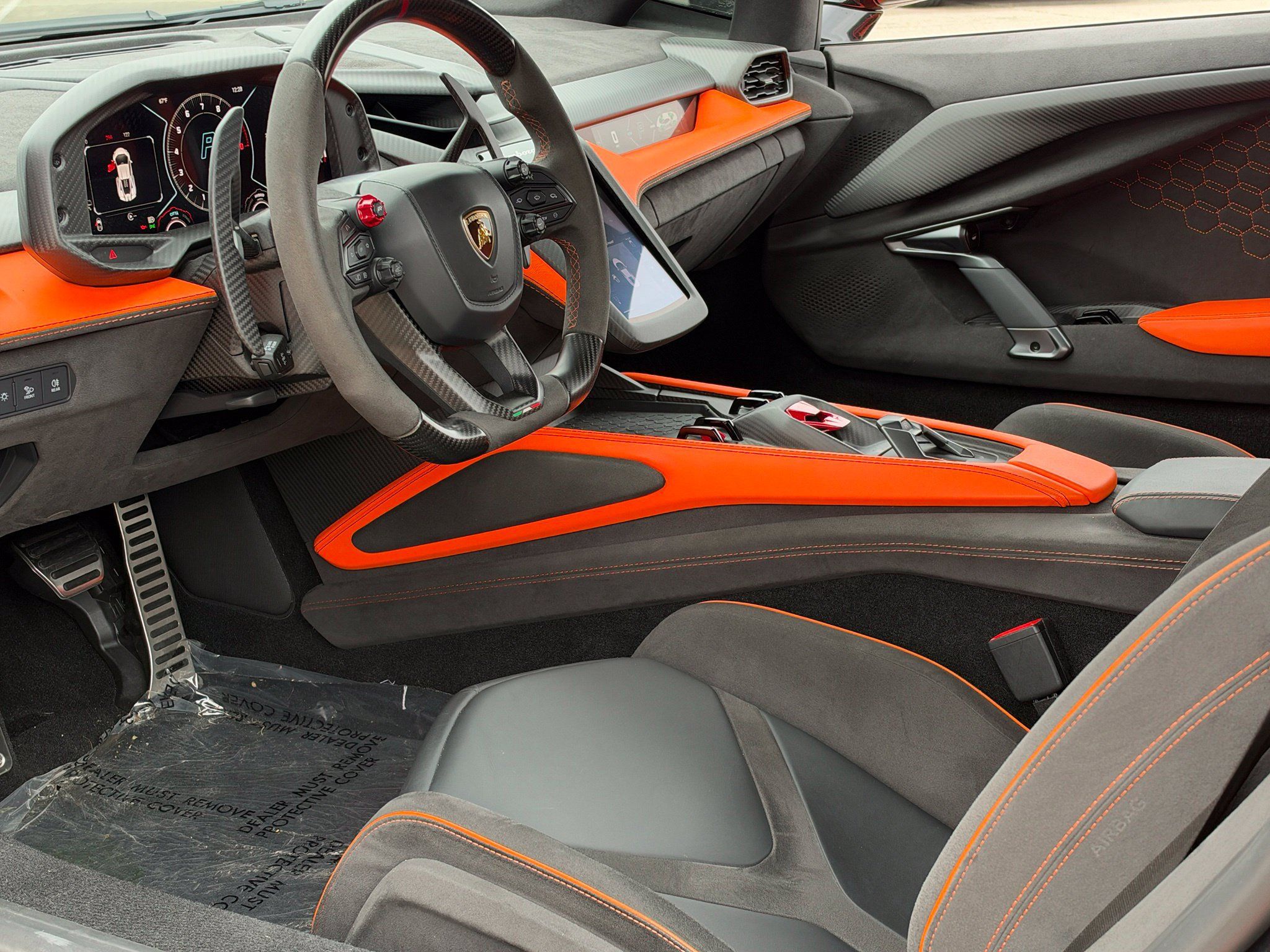 Used 2024 Lamborghini Revuelto AWD/4WD image 25