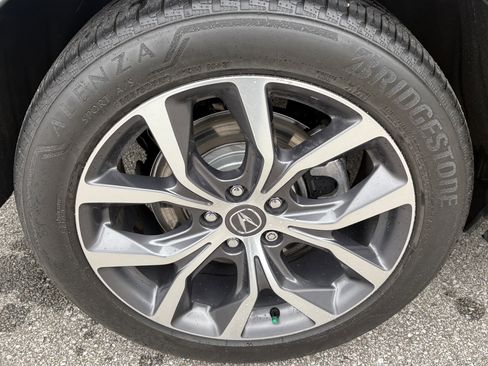 Used 2023 Acura MDX SH-AWD w/ Technology Package image 14