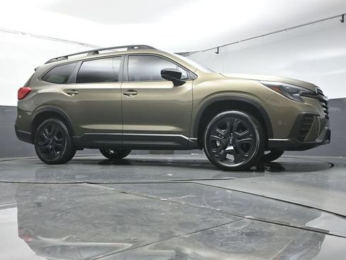 Certified 2025 Subaru Ascent Onyx Edition w/ Popular Package #2 AWD/4WD image 32