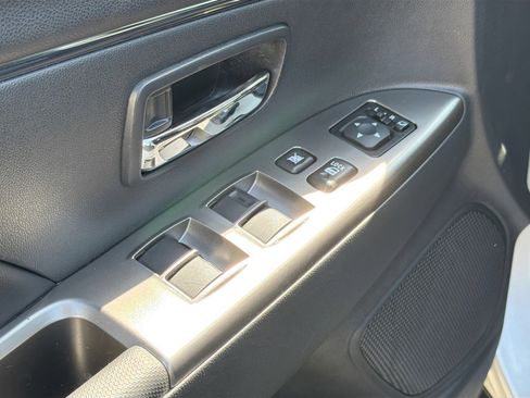 Used 2024 Mitsubishi Outlander Sport SE image 21