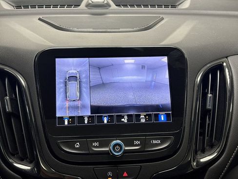 Used 2023 Chevrolet Equinox Premier AWD/4WD image 41