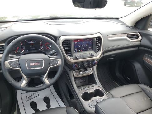 Used 2023 GMC Acadia Denali w/ Denali Ultimate Package AWD/4WD image 25