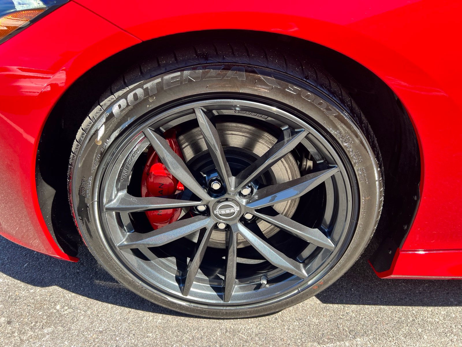 Used 2025 Nissan Z Performance w/ Floor Mat Package RWD image 15