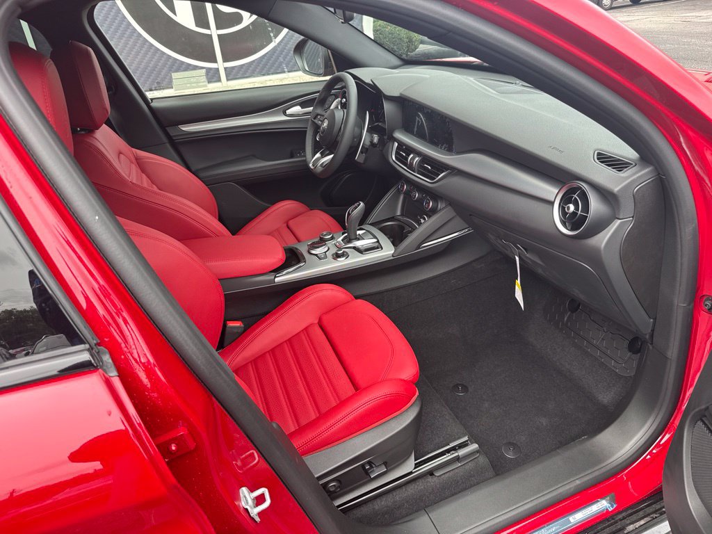 New 2026 Alfa Romeo Stelvio Sprint AWD/4WD image 64