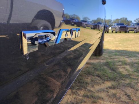 New 2026 RAM 2500 Big Horn AWD/4WD image 8