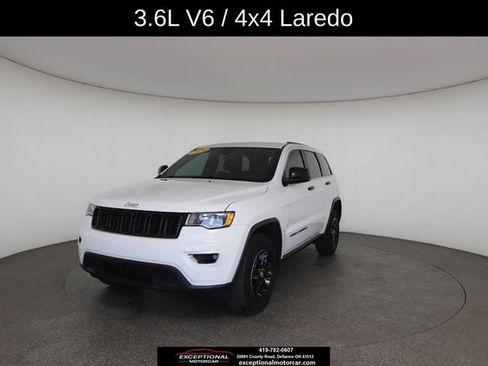 Used 2020 Jeep Grand Cherokee Laredo AWD/4WD image 32