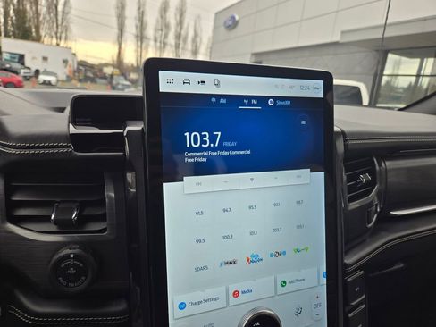 Used 2025 Ford F150 Lightning Platinum image 13