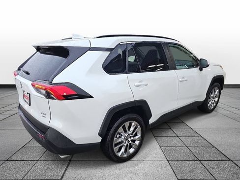 Used 2025 Toyota RAV4 XLE Premium w/ Weather Package AWD/4WD image 5