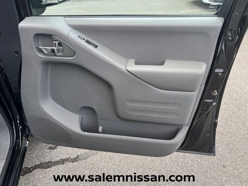 Used 2019 Nissan Frontier SV AWD/4WD image 22