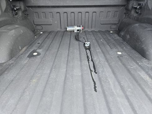 Used 2018 Ford F150 Platinum w/ Equipment Group 701A Luxury image 32