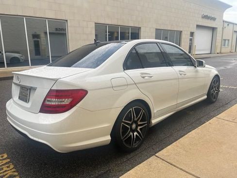 Used 2013 Mercedes-Benz C 250 Sedan image 4