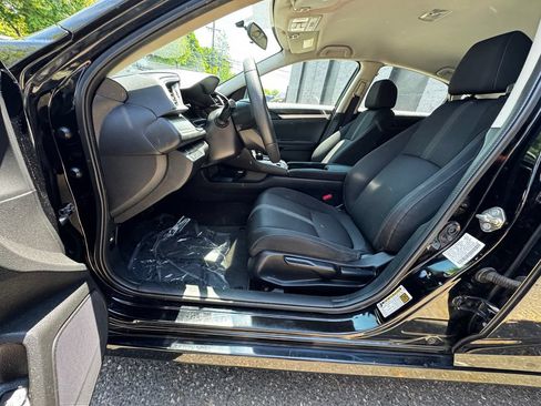 Used 2017 Honda Civic LX image 9