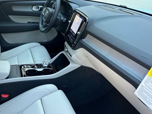 New 2026 Volvo XC40 B5 Plus w/ Protection Package Premier image 13