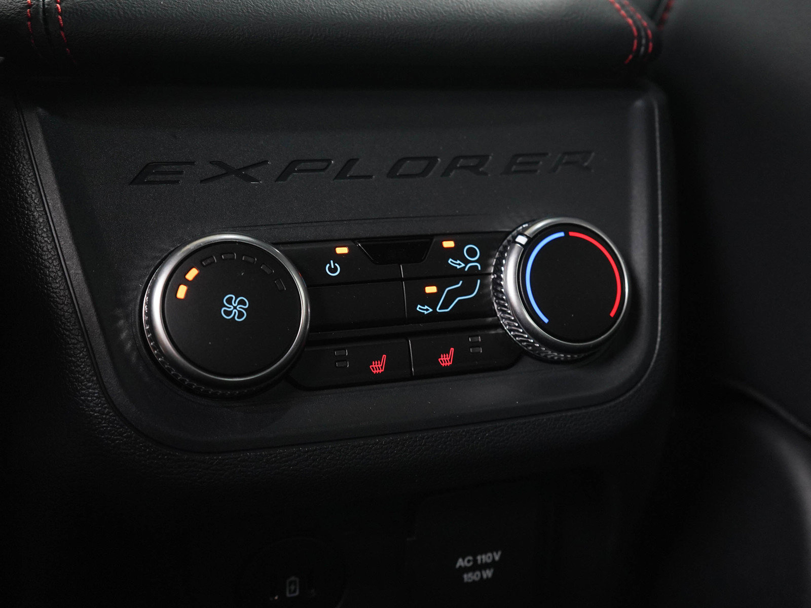 Used 2025 Ford Explorer ST AWD/4WD image 17