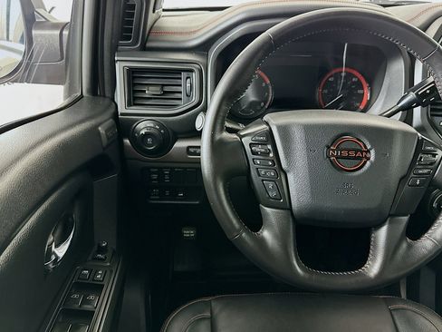 Used 2024 Nissan Titan PRO-4X w/ Pro-4x Convenience Package image 10