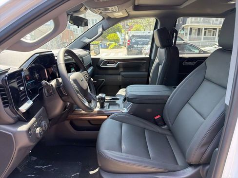 New 2026 Chevrolet Silverado 1500 LT Trail Boss w/ Safety Package AWD/4WD image 18