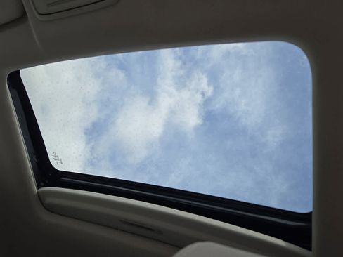 Used 2025 Honda CR-V EX image 16