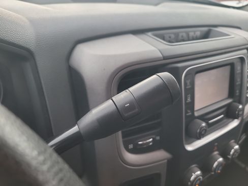 Used 2014 RAM 1500 Express RWD image 27