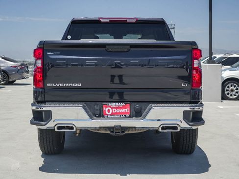 Used 2022 Chevrolet Silverado 1500 LT AWD/4WD image 8