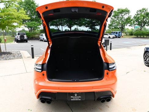 Used 2023 Porsche Macan GTS AWD/4WD image 41
