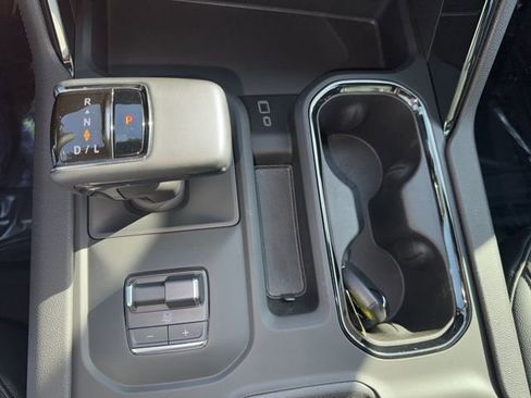 Used 2024 GMC Sierra 1500 AT4 w/ AT4 Preferred Package image 28