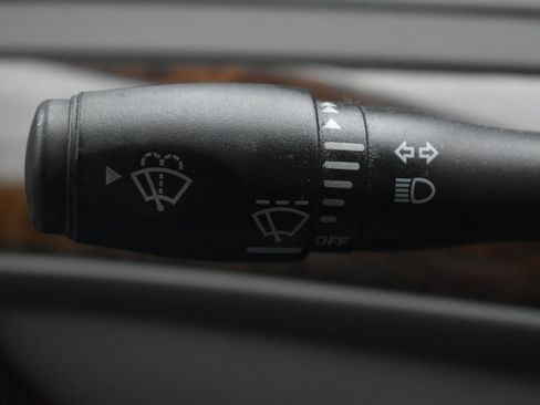 Used 2010 Mercury Grand Marquis LS image 23