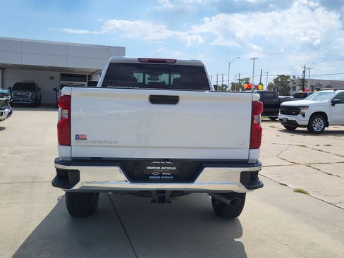 New 2026 Chevrolet Silverado 2500 LT image 5