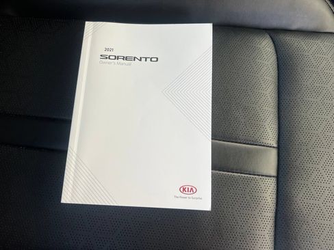 Used 2021 Kia Sorento S w/ Panoramic Sunroof Package AWD/4WD image 27