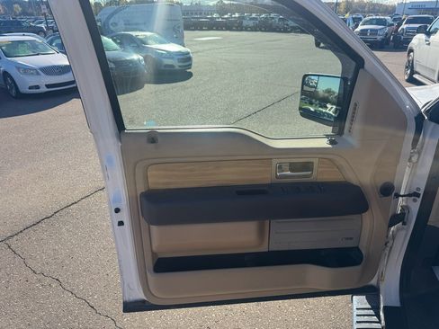 Used 2011 Ford F150 Lariat w/ Lariat Chrome Pkg image 13