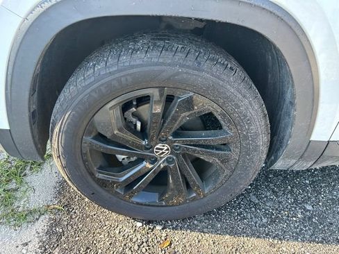 Used 2022 Volkswagen Atlas SE FWD image 21