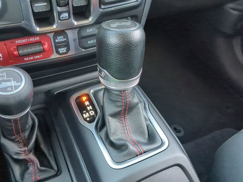 Used 2021 Jeep Wrangler Unlimited Rubicon w/ Safety Group image 27