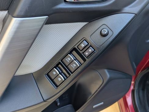 Used 2017 Subaru Forester 2.5i Limited image 19