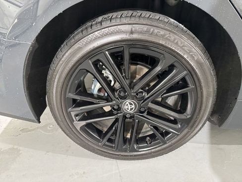 Used 2025 Toyota Camry SE image 14