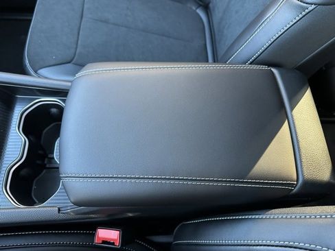 New 2025 Jeep Grand Cherokee L Altitude image 31