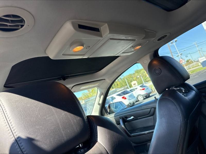 Used 2015 Chevrolet Traverse LTZ FWD image 19