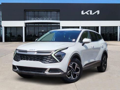 Certified 2025 Kia Sportage LX FWD image 1