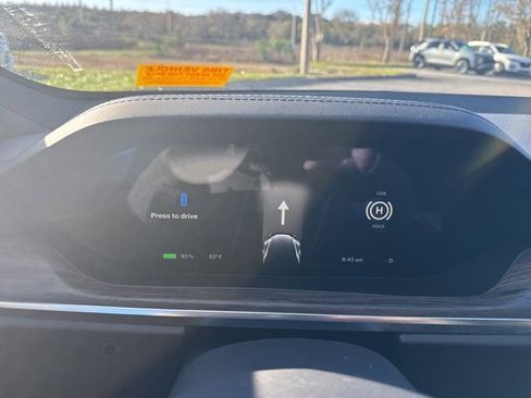 Used 2022 Tesla Model S image 16