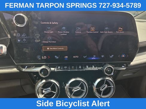 Used 2024 Chevrolet Blazer EV LT AWD/4WD image 27