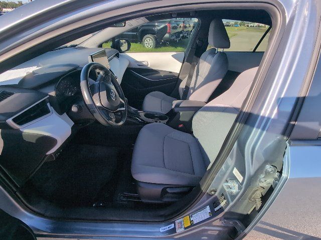 Used 2025 Toyota Corolla SE w/ Convenience Package FWD image 11