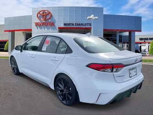 New 2026 Toyota Corolla SE image 8