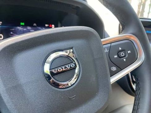 New 2025 Volvo XC40 B5 Ultra image 29