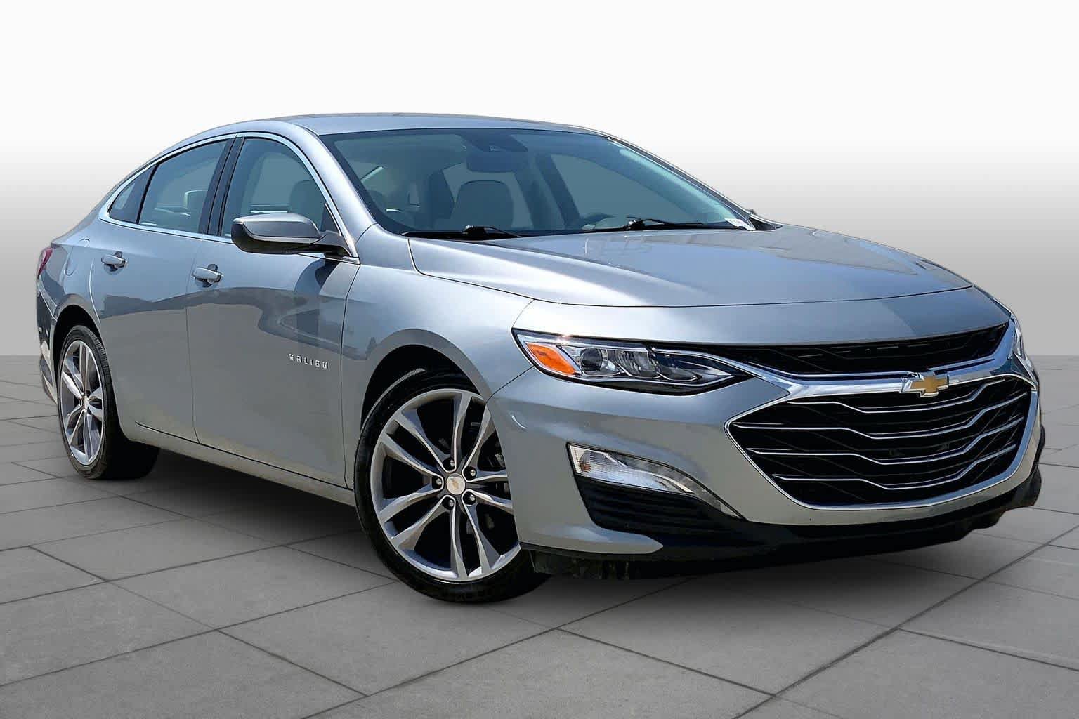 Used 2024 Chevrolet Malibu LT FWD image 3