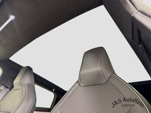 Used 2024 Tesla Cybertruck AWD Crew Cab image 16