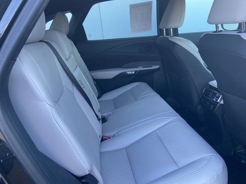 Used 2024 Lexus RX 350 Premium Plus w/ Convenience Package image 7