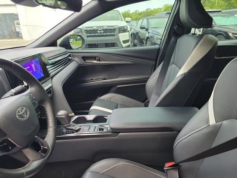 Used 2025 Toyota Camry SE FWD image 18