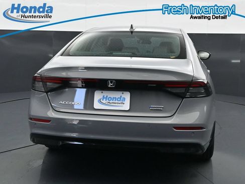 Used 2024 Honda Accord Touring image 8