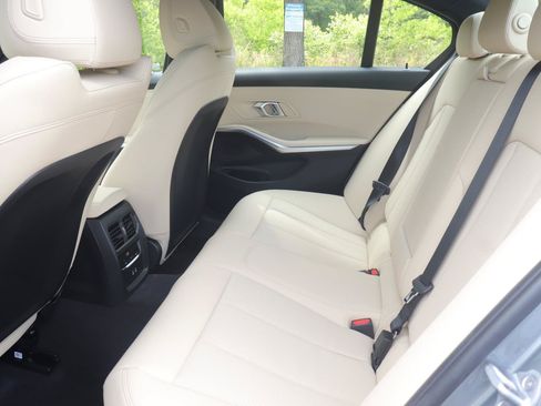 New 2026 BMW 330i Sedan w/ M Sport Package RWD image 13