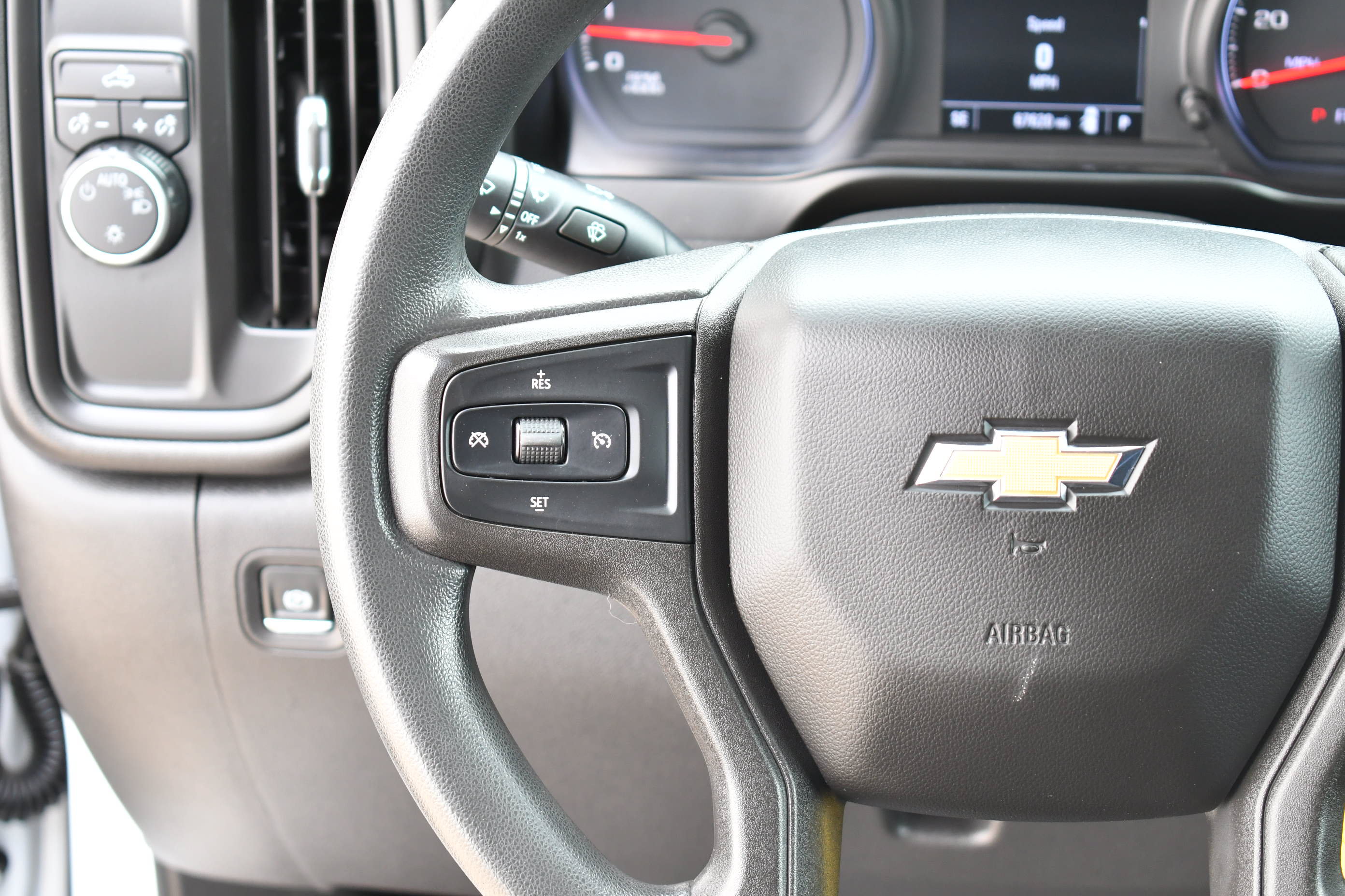 Used 2019 Chevrolet Silverado 1500 Custom w/ Custom Value Package RWD image 14