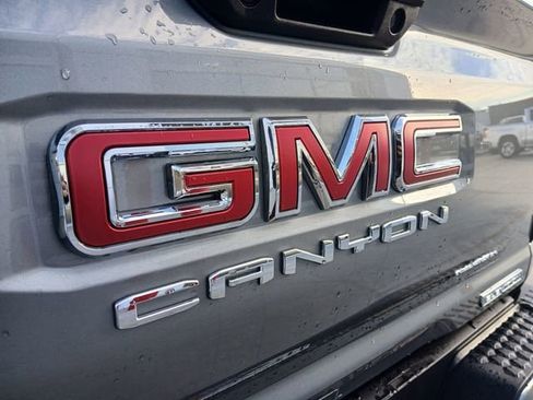 New 2025 GMC Canyon Elevation w/ Convenience Package image 35
